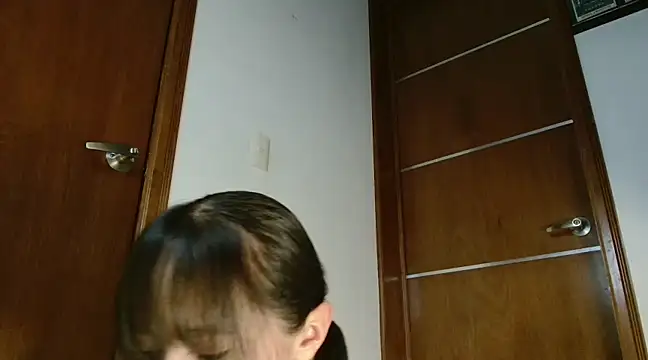 Snapshot of MINI_Petite chatting on 28, 2, 2025 MINI Petite online show from 28, 2, 2025