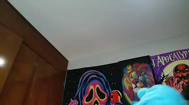 Snapshot of MINI_Petite chatting on 26, 2, 2025 MINI Petite online show from 26, 2, 2025