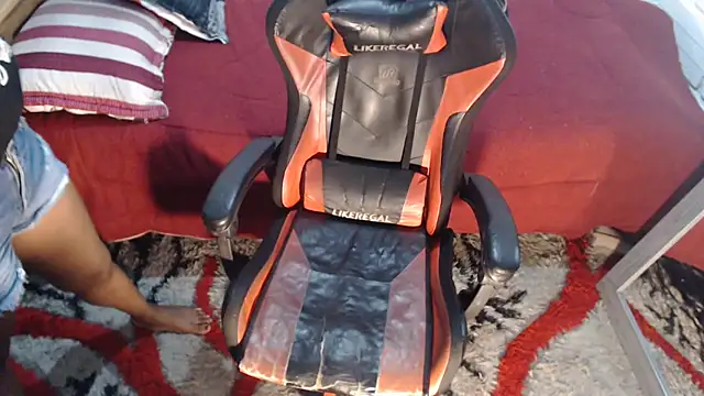 sexyjustin202 online show from 8, 1, 2026