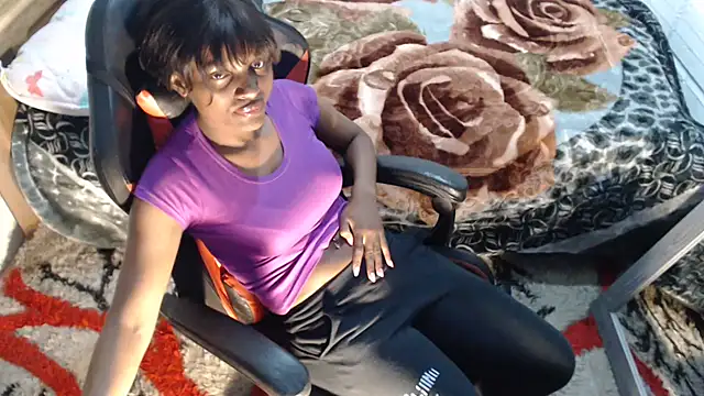 sexyjustin202 online show from 10, 9, 2025