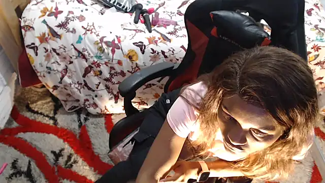 sexyjustin202 online show from 28, 11, 2025