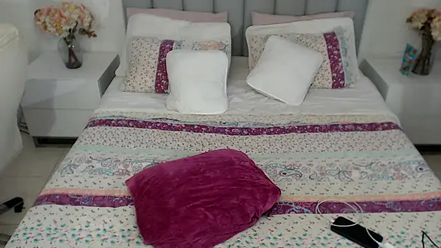 X6uldv8xdollxxx online show from 5, 10, 2025