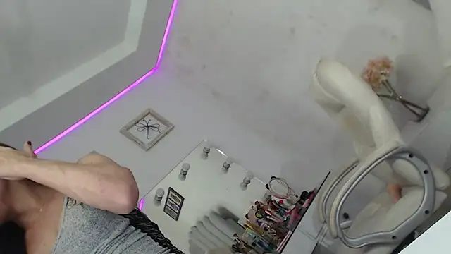 X6uldv8xdollxxx online show from 28, 2, 2025