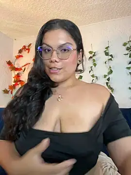 kittylu   online show from 2, 6, 2026
