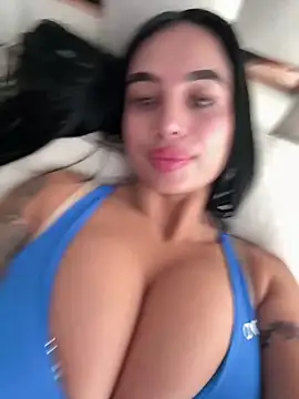 perla kem  online show from 9, 10, 2025