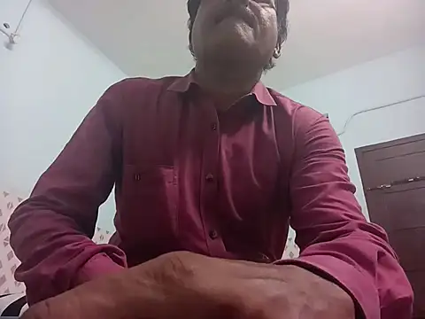 Snapshot of Entire_Creation chatting on 17, 7, 2026 Entire Creation online show from 17, 7, 2026