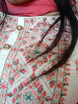 Snapshot of CuteSarikaLIVE chatting on 15, 2, 2026 CuteSarikaLIVE online show from 15, 2, 2026