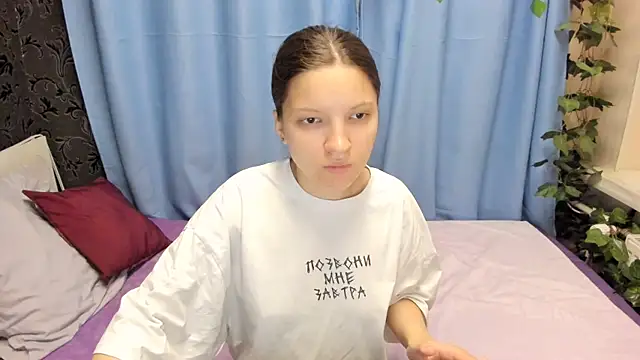 MelaniGrand online show from 9, 9, 2025