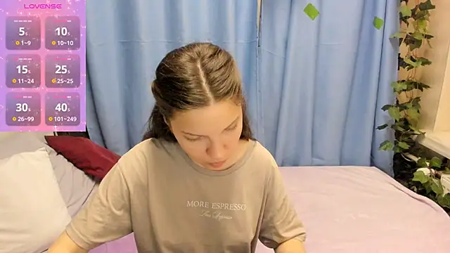 MelaniGrand online show from 10, 9, 2025