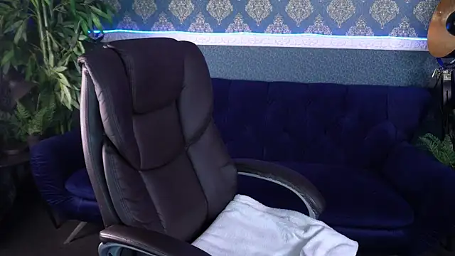 AmellyMilly online show from 28, 10, 2025