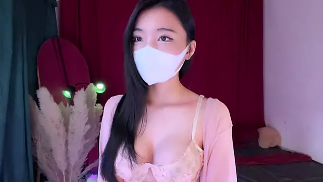 Snapshot of alaia-EDP chatting on 20, 9, 2025 alaia-EDP online show from 20, 9, 2025