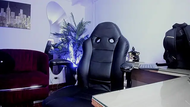 Meghan320 online show from 6, 11, 2025