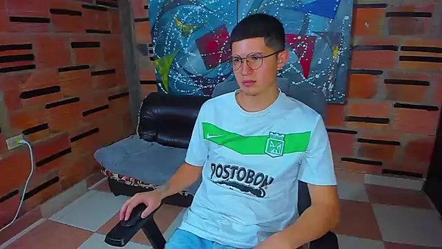 Snapshot of patrik_027 chatting on 19, 3, 2025 patrik 027 online show from 19, 3, 2025