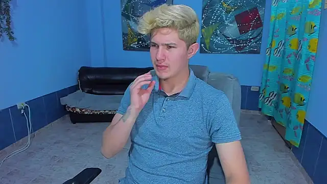 Snapshot of patrik_027 chatting on 14, 10, 2025 patrik 027 online show from 14, 10, 2025