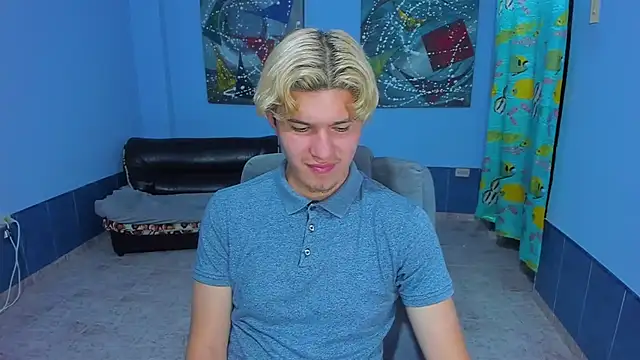 Snapshot of patrik_027 chatting on 2, 11, 2025 patrik 027 online show from 2, 11, 2025