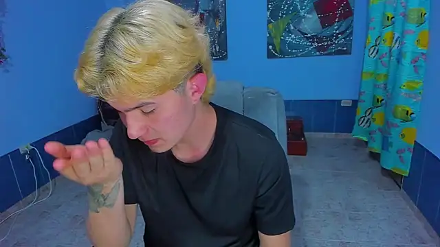 Snapshot of patrik_027 chatting on 14, 9, 2025 patrik 027 online show from 14, 9, 2025