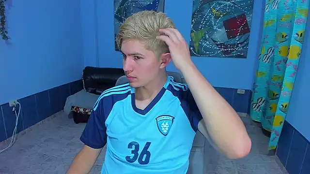 Snapshot of patrik_027 chatting on 1, 10, 2025 patrik 027 online show from 1, 10, 2025