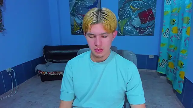 Snapshot of patrik_027 chatting on 18, 9, 2025 patrik 027 online show from 18, 9, 2025