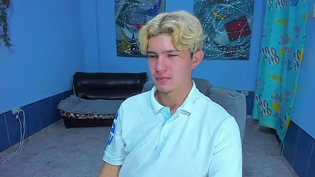 Snapshot of patrik_027 chatting on 23, 10, 2025 patrik 027 online show from 23, 10, 2025