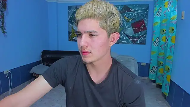 Snapshot of patrik_027 chatting on 15, 10, 2025 patrik 027 online show from 15, 10, 2025