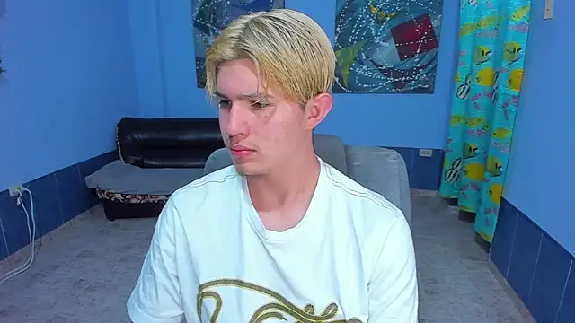 Snapshot of patrik_027 chatting on 18, 10, 2025 patrik 027 online show from 18, 10, 2025