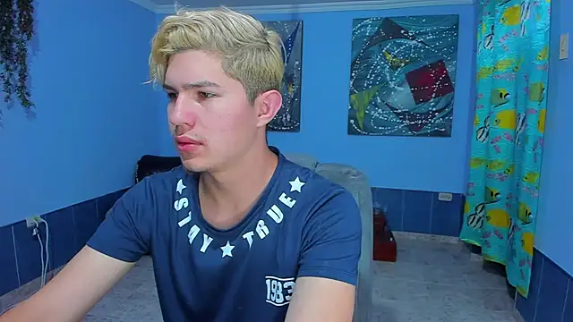 Snapshot of patrik_027 chatting on 16, 10, 2025 patrik 027 online show from 16, 10, 2025