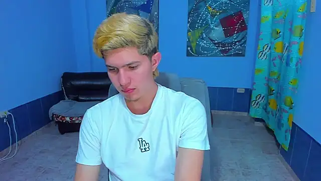 Snapshot of patrik_027 chatting on 19, 9, 2025 patrik 027 online show from 19, 9, 2025