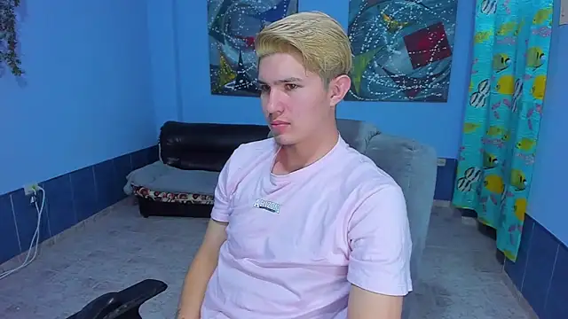 Snapshot of patrik_027 chatting on 10, 10, 2025 patrik 027 online show from 10, 10, 2025