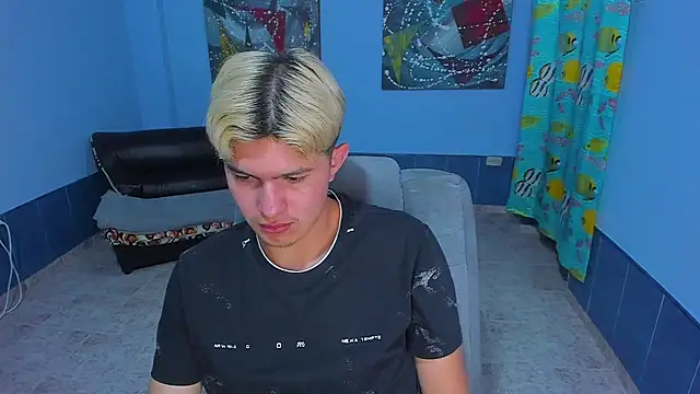 Snapshot of patrik_027 chatting on 29, 11, 2025 patrik 027 online show from 29, 11, 2025