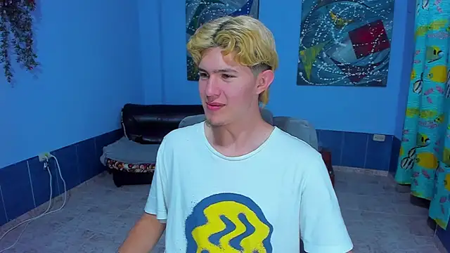 Snapshot of patrik_027 chatting on 11, 9, 2025 patrik 027 online show from 11, 9, 2025