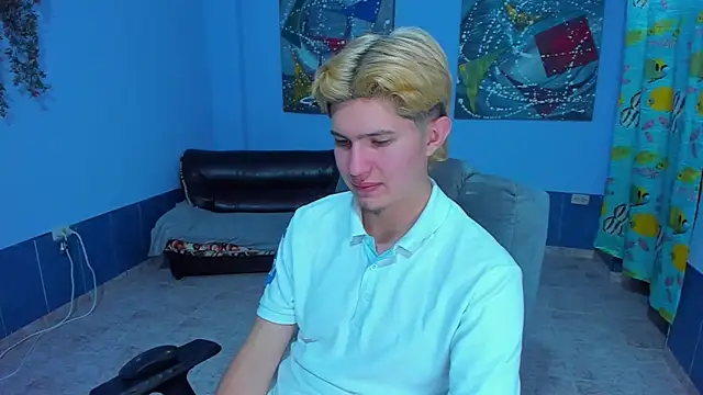 Snapshot of patrik_027 chatting on 10, 9, 2025 patrik 027 online show from 10, 9, 2025