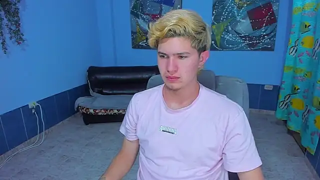 Snapshot of patrik_027 chatting on 21, 9, 2025 patrik 027 online show from 21, 9, 2025