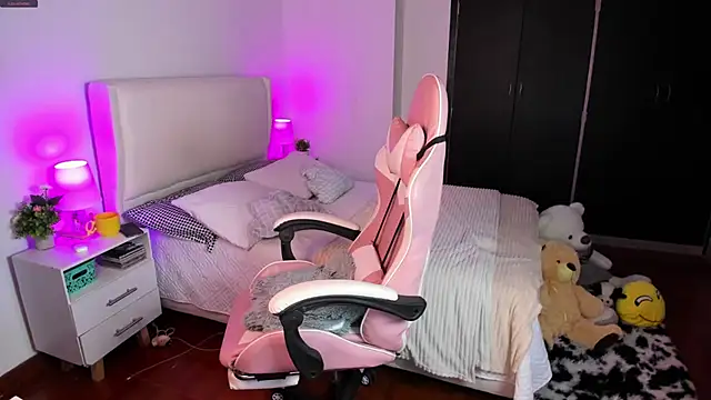 Ainhoads online show from 11, 1, 2026