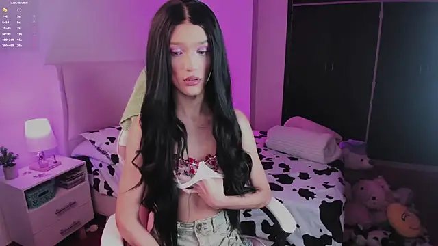 Ainhoads online show from 8, 11, 2025