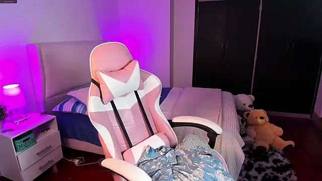 Ainhoads online show from 3, 4, 2026