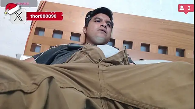 Snapshot of thor000089 chatting on 6, 1, 2025 thor000089 online show from 6, 1, 2025