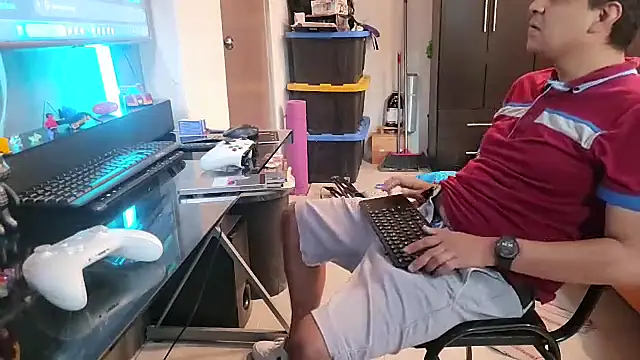 Snapshot of thor000089 chatting on 28, 9, 2025 thor000089 online show from 28, 9, 2025