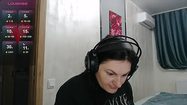 Stacy Davice online show from 17, 10, 2025