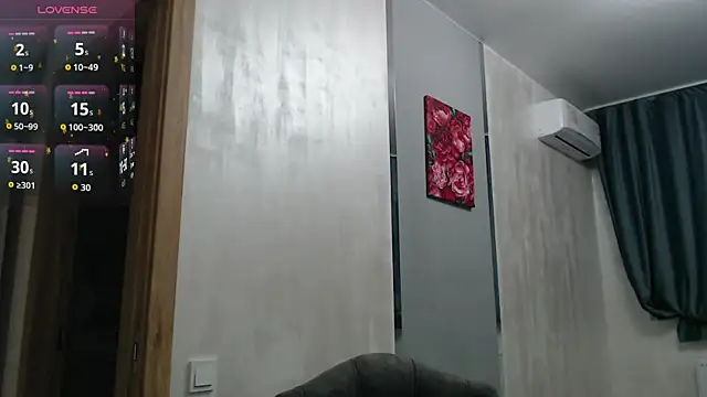 Stacy Davice online show from 26, 11, 2025