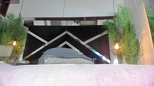 candy sweet  online show from 7, 3, 2025