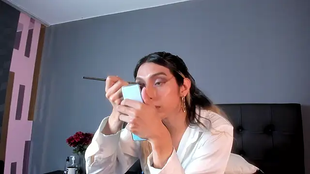 Victoria Badgal  online show from 19, 11, 2025