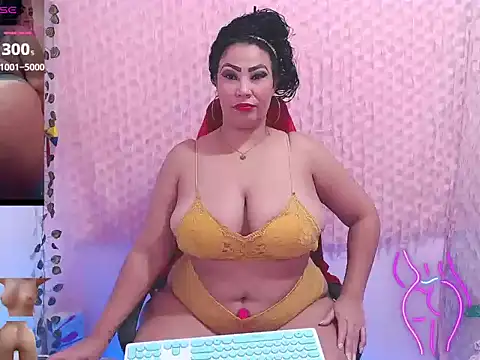 mature beautifull online show from 13, 11, 2025