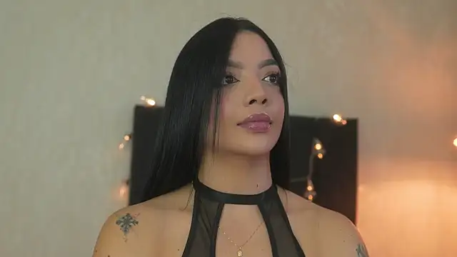 sarah hiill online show from 22, 4, 2026