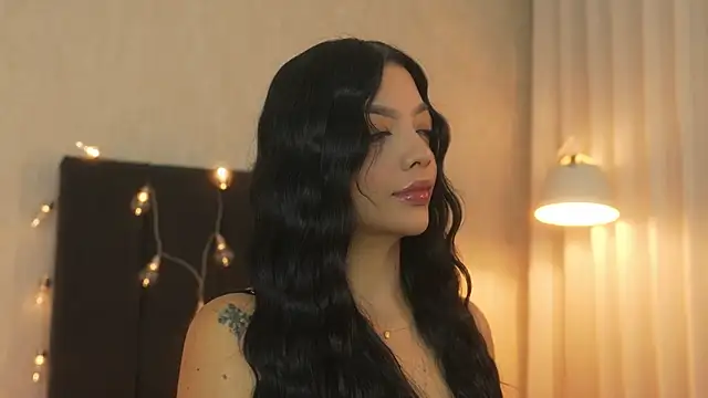 sarah hiill online show from 7, 4, 2026