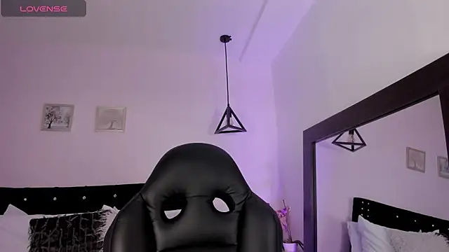 CeliWoods online show from 6, 10, 2025