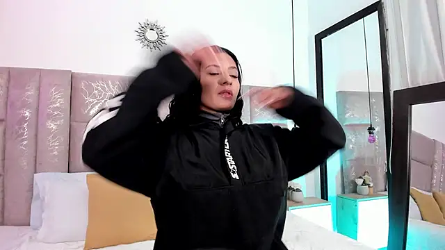 CeliWoods online show from 4, 3, 2026