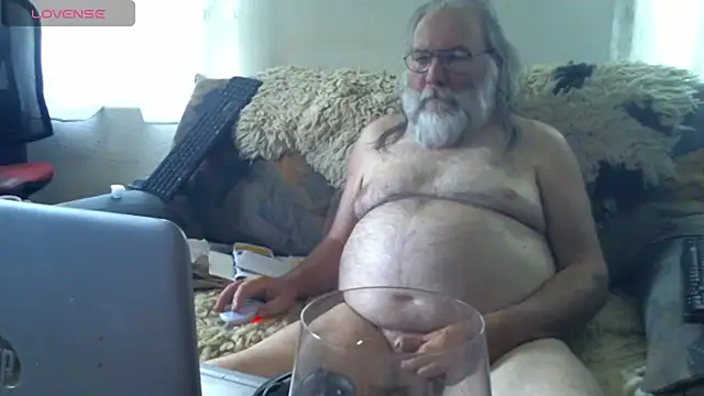 Snapshot of SexySantaC chatting on 10, 7, 2026 SexySantaC online show from 10, 7, 2026