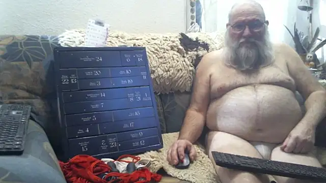 SexySantaC online show from 2, 12, 2025