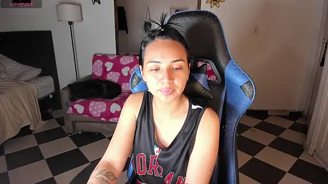 Miss Nicole online show from 21, 3, 2025