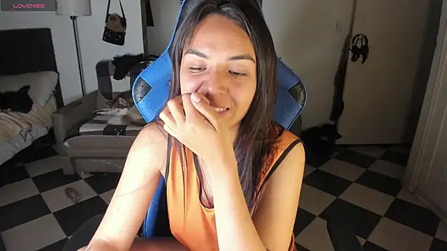 Miss Nicole online show from 2, 3, 2025